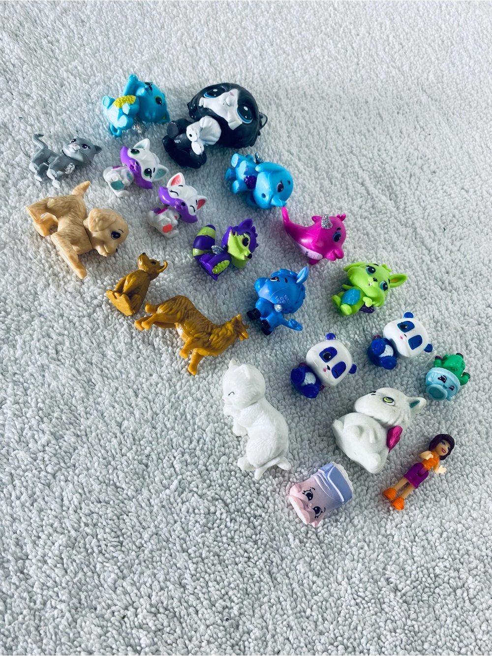 Hatchimals CollEGGtibles and Mixed Mini Figures Toy Lot 20 Pcs